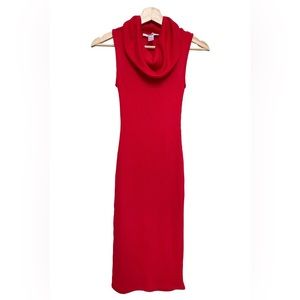 Cowl Neck Body-con Dress / Lightweight